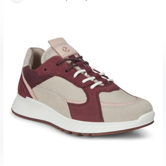 Ecco Shoes - NEW Ecco Women’s St. 1 Urban Sneaker. Great for daily wear or exercising. Size 7